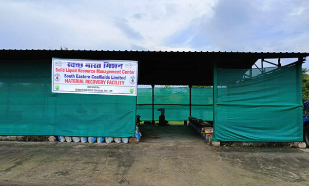 A sign on a buildingDescription automatically generated with medium confidence