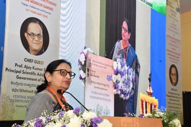 A person speaking at a podiumAI-generated content may be incorrect.