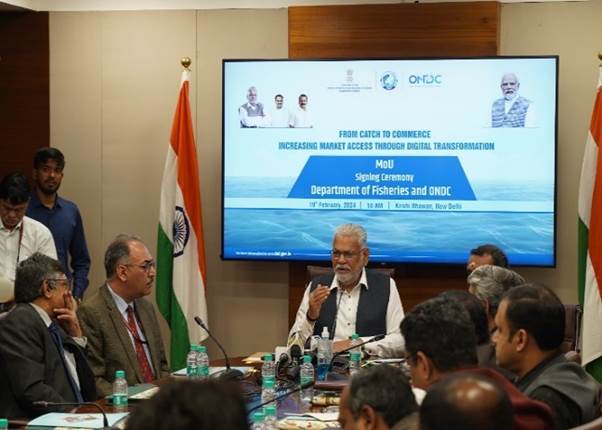 Department of Fisheries signs a MoU with Open Network for Digital Commerce in the presence of Union Minister Shri Parshottam Rupala today at New Delhi