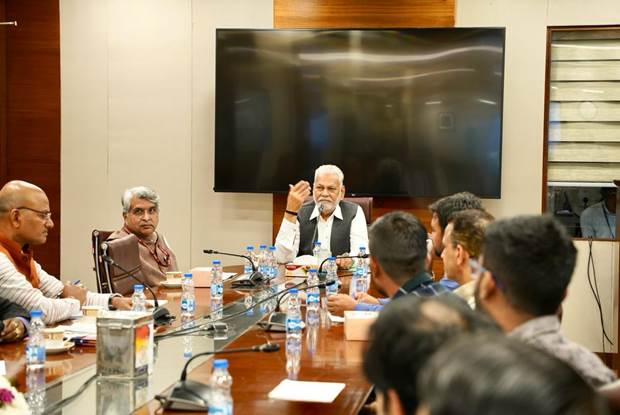Minister of Fisheries, Animal Husbandry and Dairying, Shri Parshottam Rupala, chaired an interactive session with the Group ‘B’ and ‘C’ officials of Department of Fisheries at New Delhi yesterday