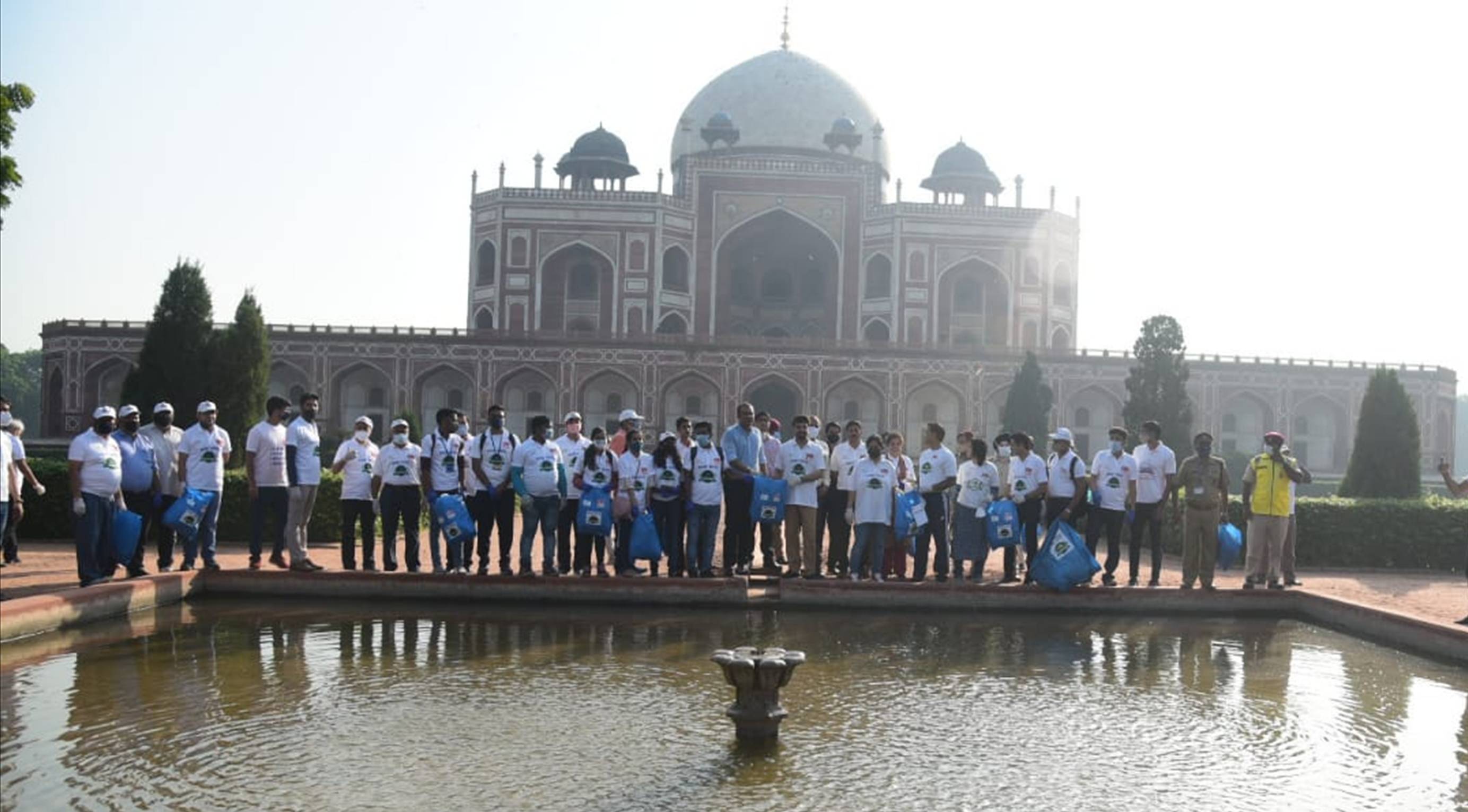 Shri Anurag Thakur participates in Clean India Drive at premises of iconic Humayun’s Tomb today as part of month-long nationwide Clean India campaign