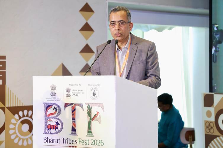 A person standing at a podiumAI-generated content may be incorrect.