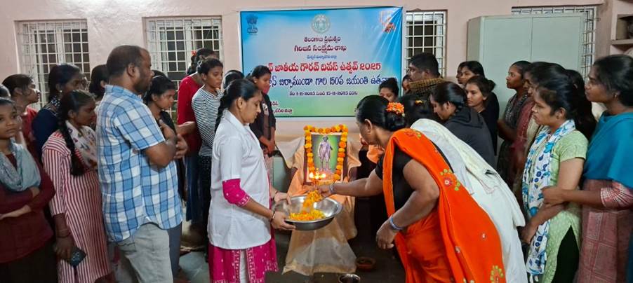 A group of people in a roomAI-generated content may be incorrect.