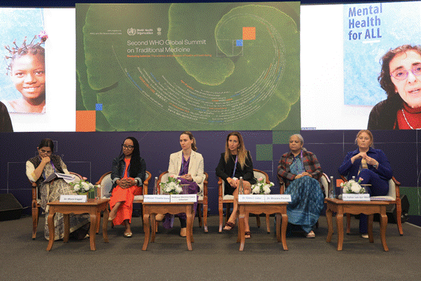 A group of people sitting in chairsAI-generated content may be incorrect.